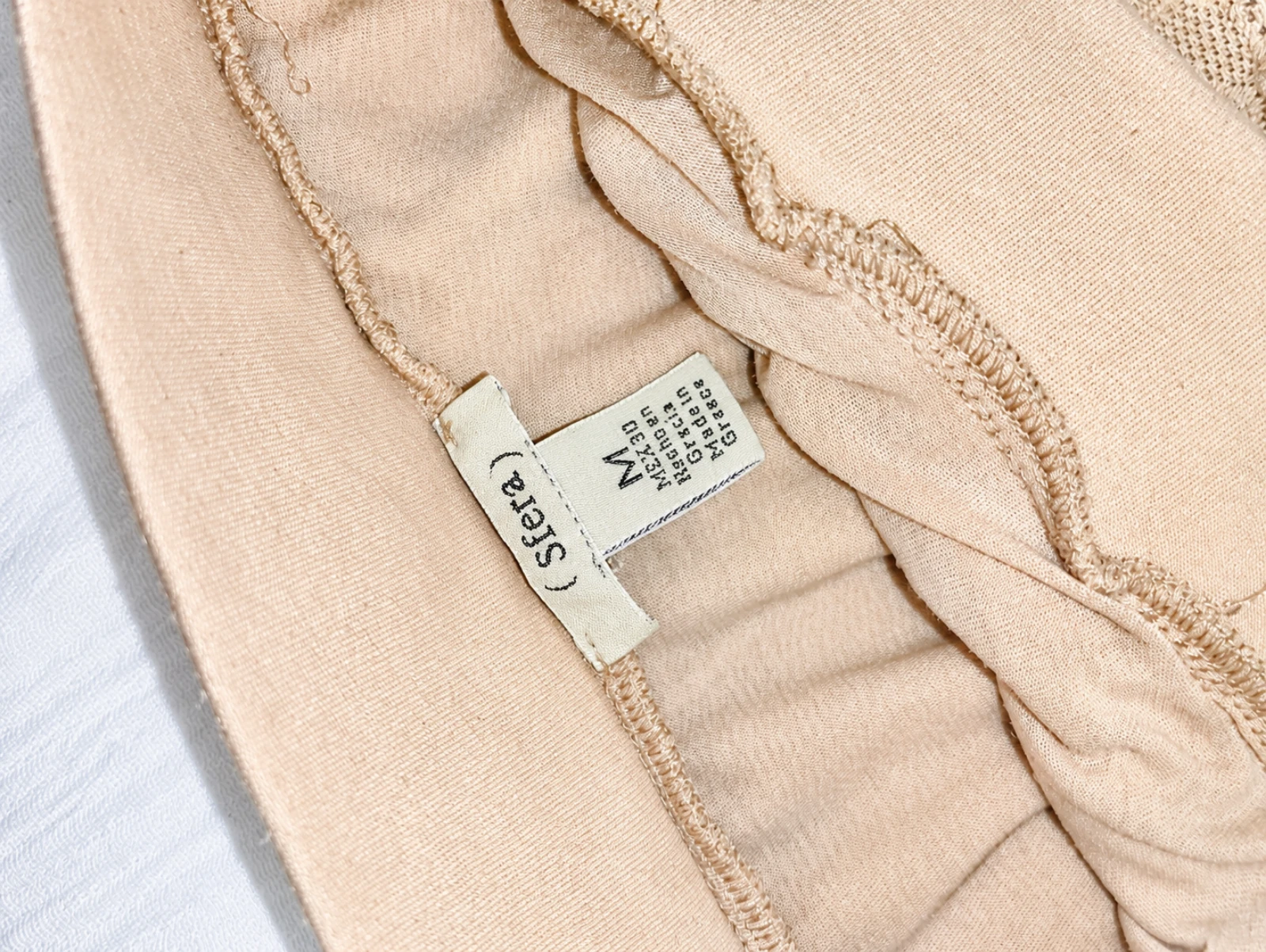 Falda de encaje Sfera beige rosada talla M – photo 3
